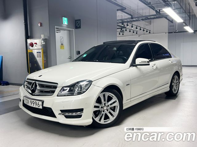 Mercedes-Benz C-Class 2011