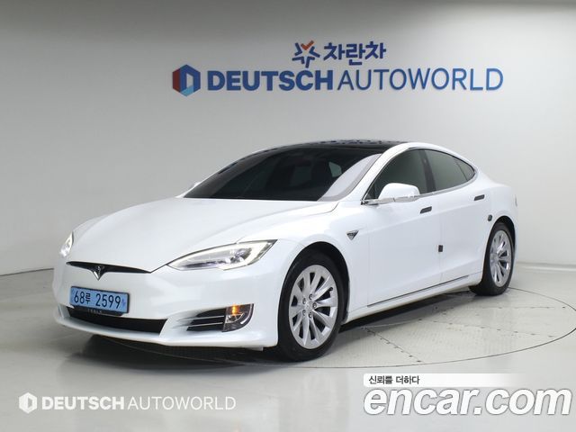 Tesla Model S 2020