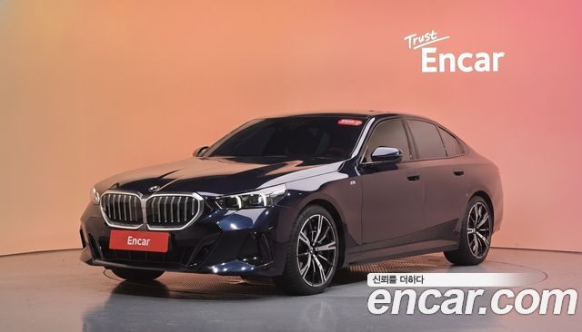 BMW 5-Series 2024