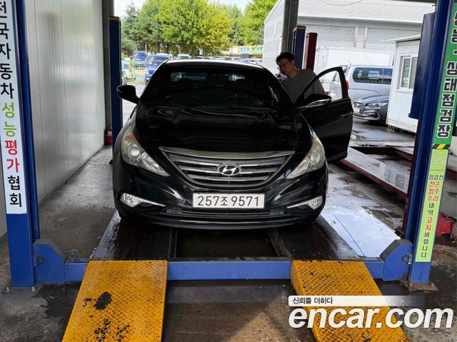 Hyundai Sonata 2012