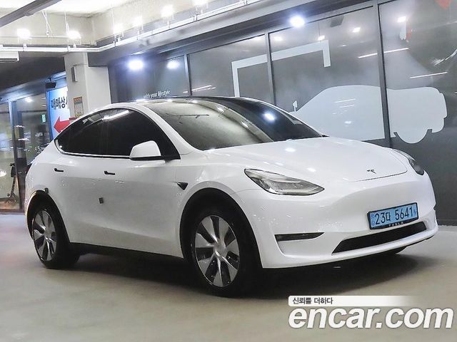 Tesla Model Y 2021