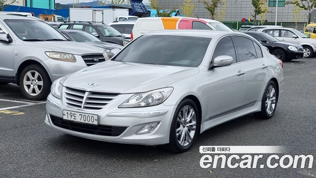 Hyundai Genesis 2012