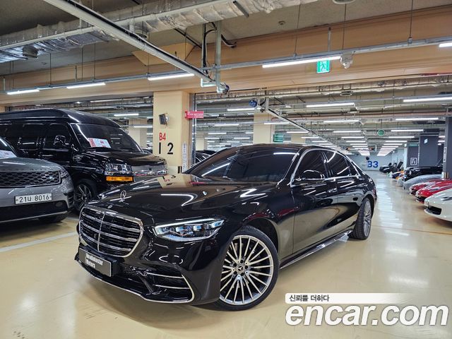 Mercedes-Benz S-Class 2024