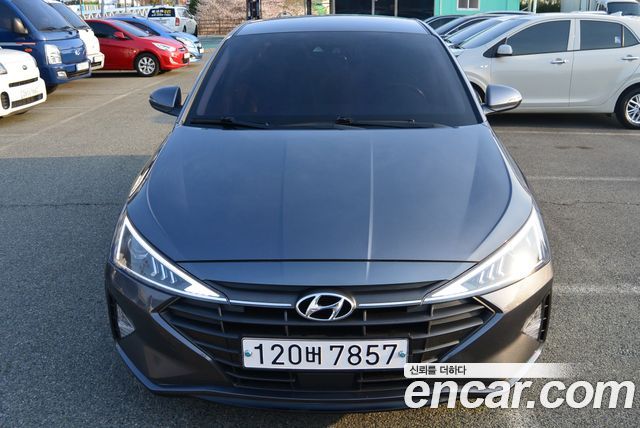 Hyundai AVANTE 2019