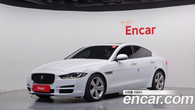 Jaguar XE 2017
