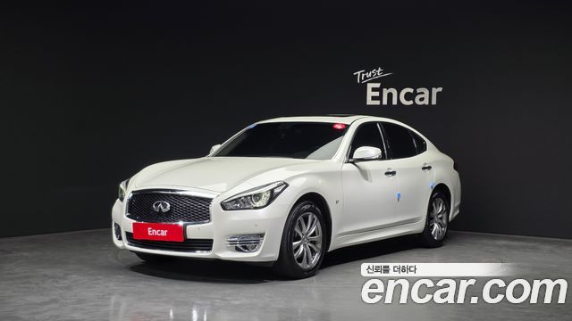 Infiniti Q70 2018