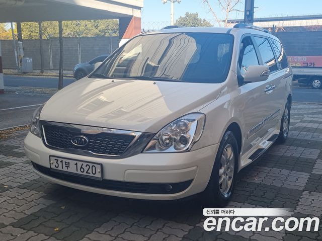 Kia Canival 2011