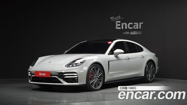 Porsche Panamera 2024