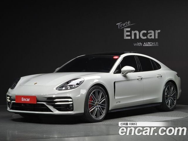 Porsche Panamera 2024