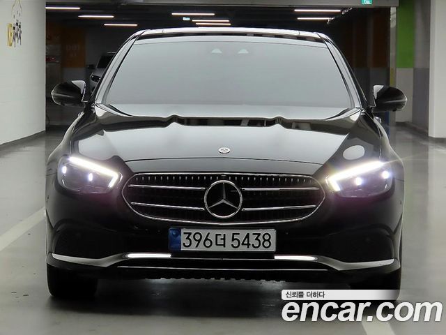 Mercedes-Benz E-Class 2022