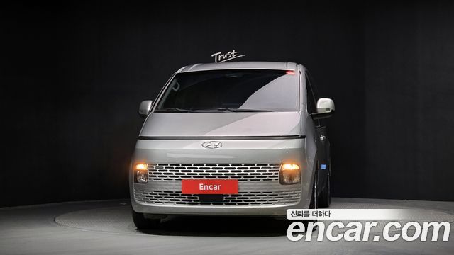 Hyundai Staria 2021