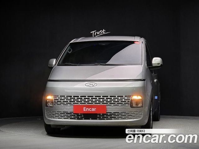 Hyundai Staria 2021