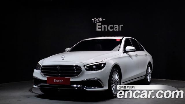 Mercedes-Benz E-Class 2023
