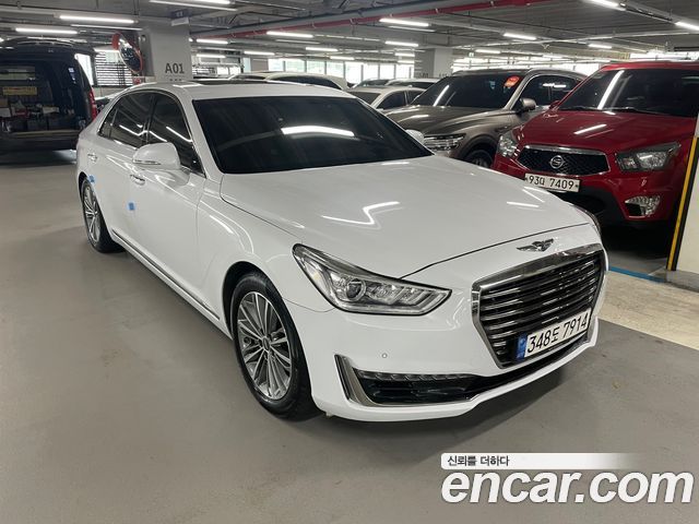 Genesis EQ900 2017