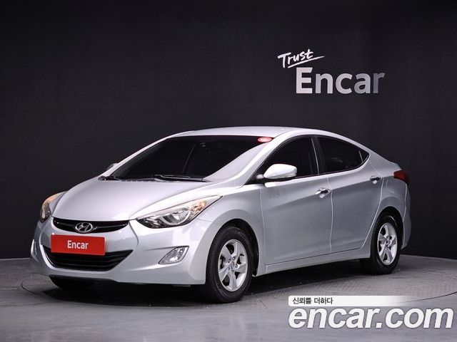 Hyundai AVANTE 2013