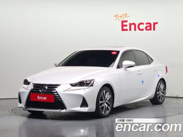 Lexus IS 2017