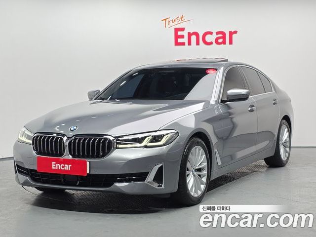 BMW 5-Series 2023
