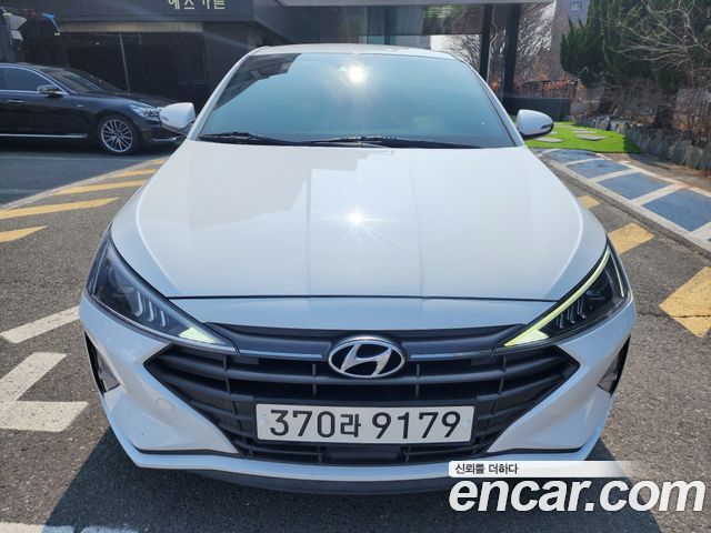 Hyundai AVANTE 2019