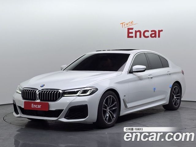 BMW 5-Series 2023