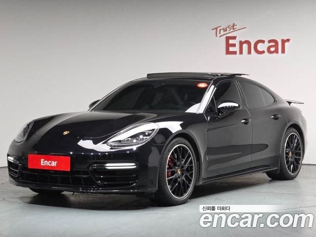 Porsche Panamera 2020