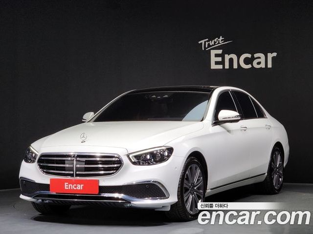 Mercedes-Benz E-Class 2022