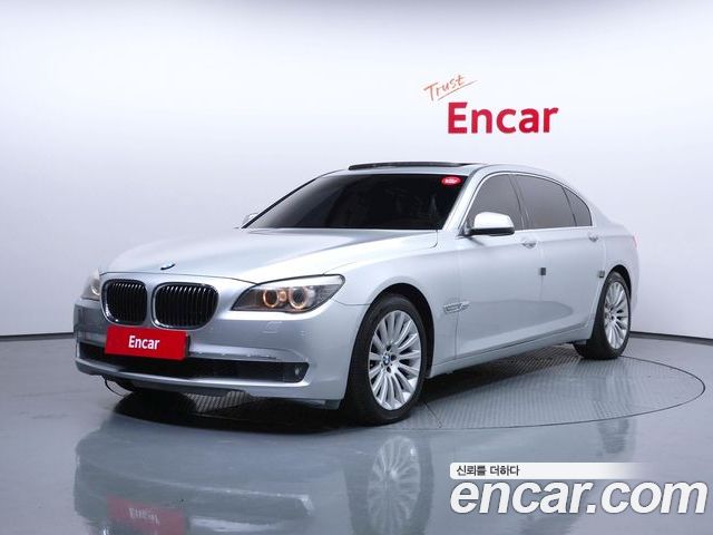 BMW 7-Series 2010