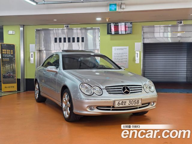 Mercedes-Benz CLK-Class 2002