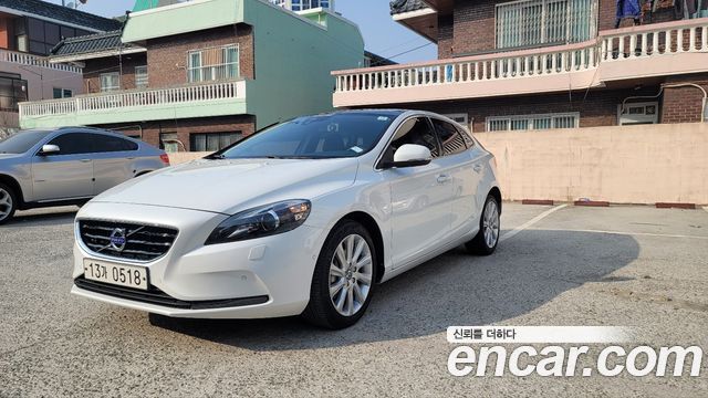 Volvo V40 2016