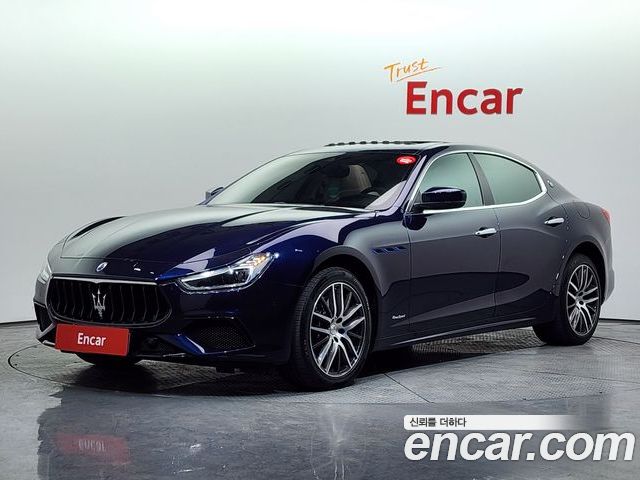 Maserati Ghibli 2021