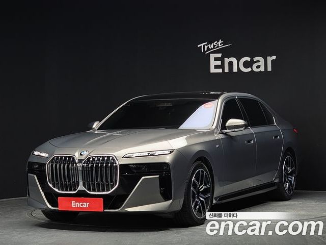 BMW 7-Series 2024