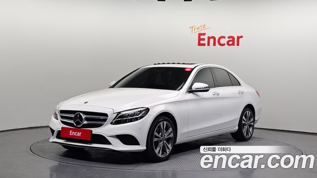 Mercedes-Benz C-Class 2021