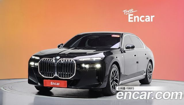 BMW 7-Series 2024