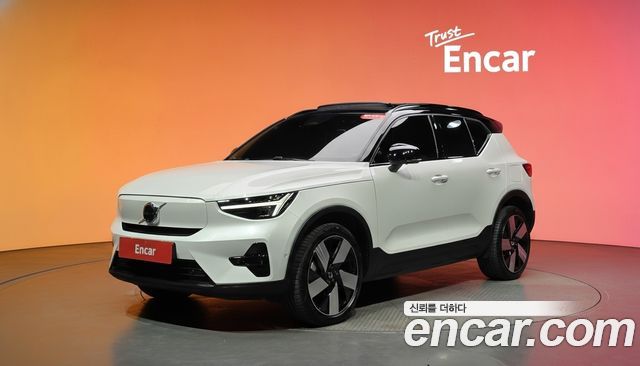 Volvo XC40 2024