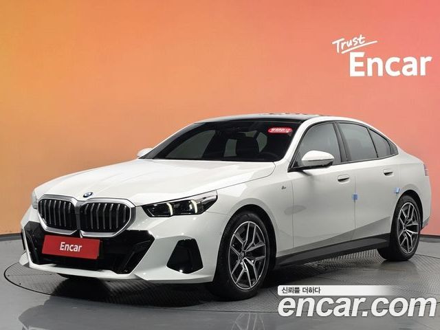 BMW 5-Series 2024