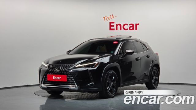 Lexus UX 2024