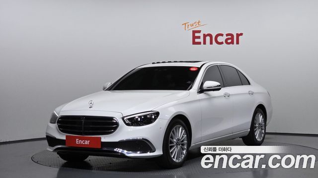 Mercedes-Benz E-Class 2022
