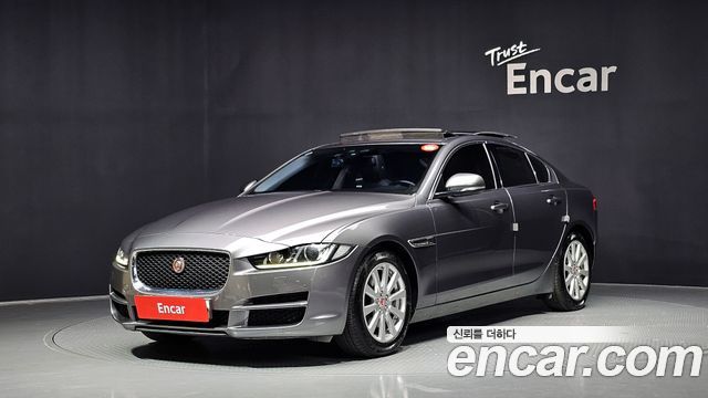 Jaguar XE 2015