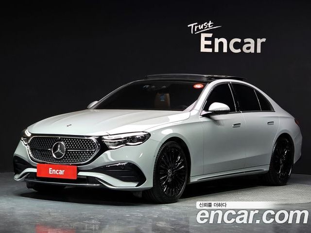 Mercedes-Benz E-Class 2024