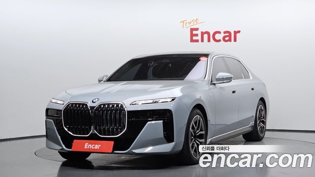 BMW 7-Series 2025