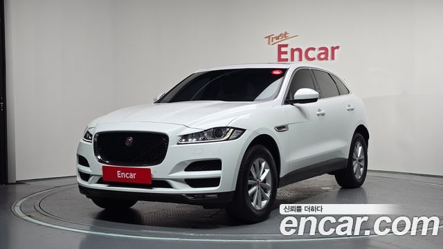 Jaguar F-PACE 2017