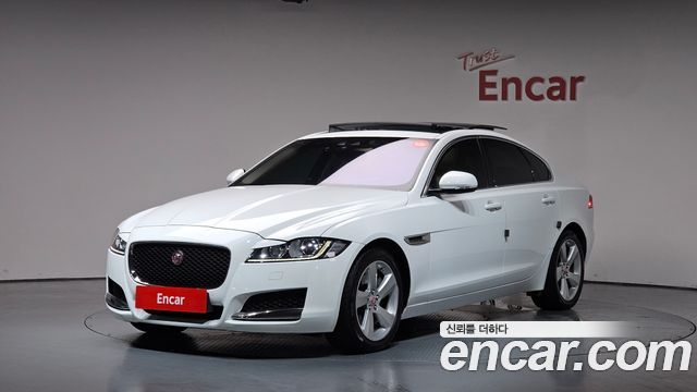 Jaguar XF 2016