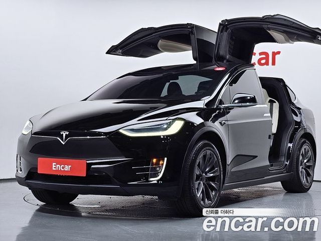 Tesla Model X 2020