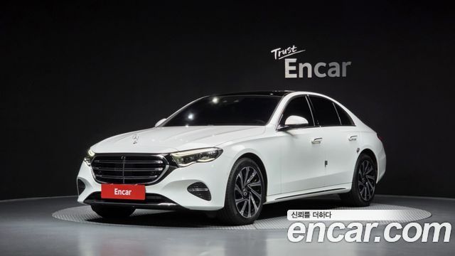 Mercedes-Benz E-Class 2024