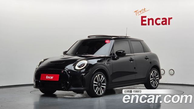 Mini Cooper 2024