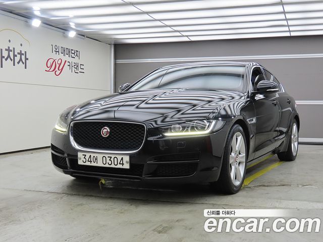 Jaguar XE 2016