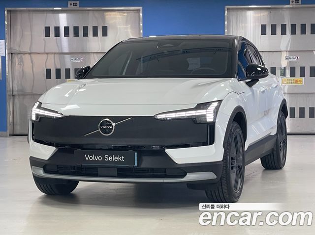 Volvo EX30 2025