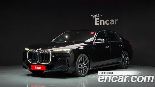 BMW 7-Series 2024