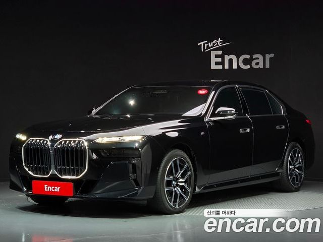BMW 7-Series 2024