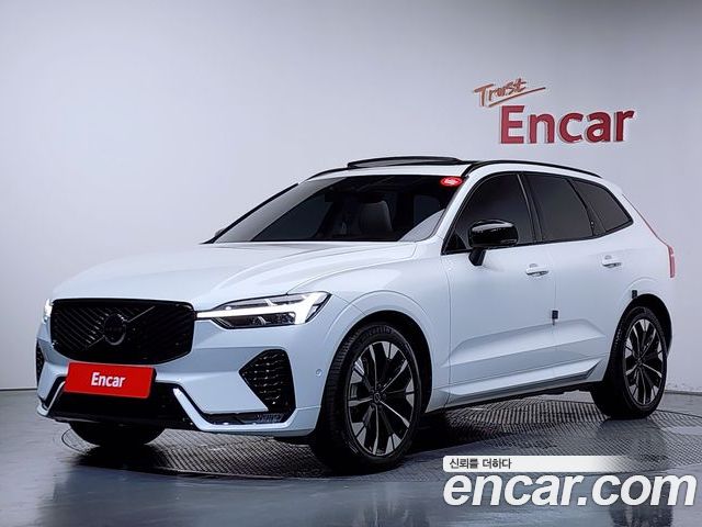 Volvo XC60 2025