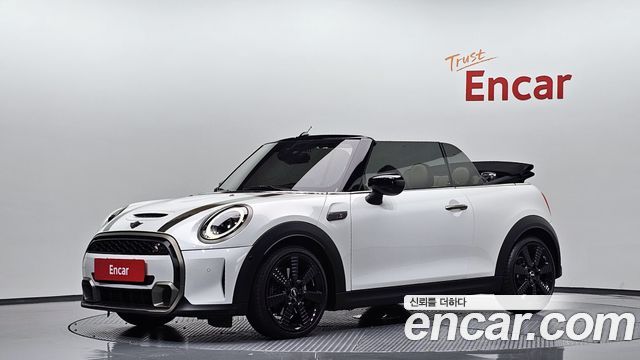Mini Cooper Convertible 2023